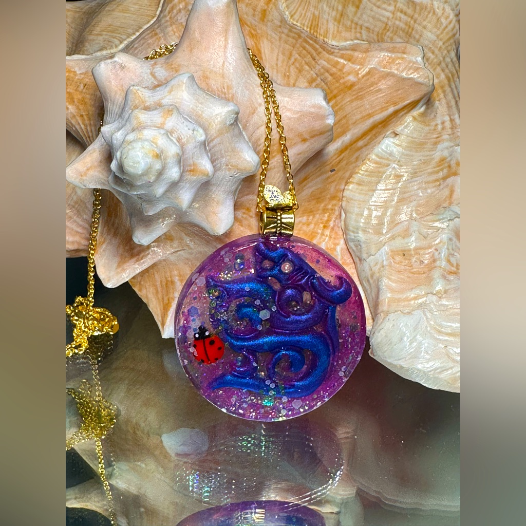 Mesmerizing Blue Dragon Necklace 35$